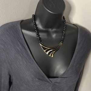 Black And Gold Tone Plastic Bead Necklace 17.5 Inches Long